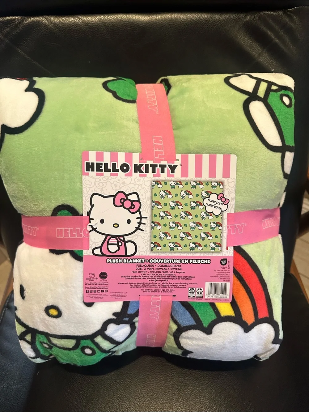 New! Hello Kitty Lucky Rainbow Plush Blanket Full/Queen 90x90 NWT Sanrio NWT
